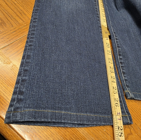Talbots Women's Size 12 Barely Boot Curvy Flawless 5 Pocket Blue Jeans - Picture 5 of 8